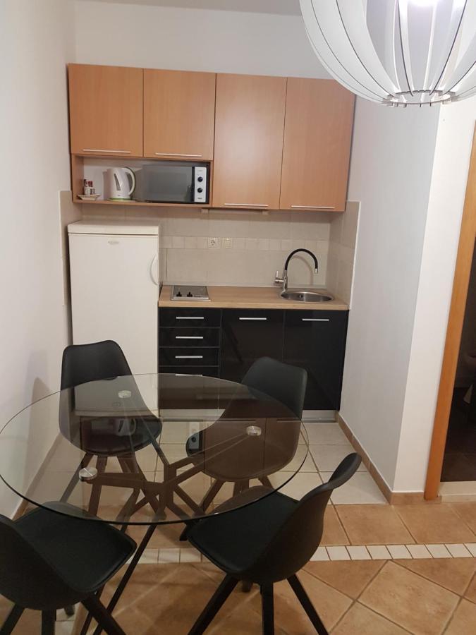 Apartmani Katja โอมิช ภายนอก รูปภาพ