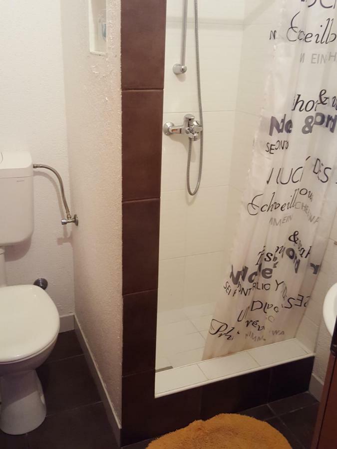 Apartmani Katja โอมิช ภายนอก รูปภาพ